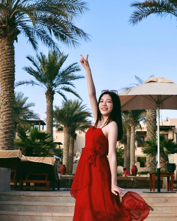 聲夢小花遊韓打卡被封「港版大長今」 港大醫科生與同屆男學員蜜運中