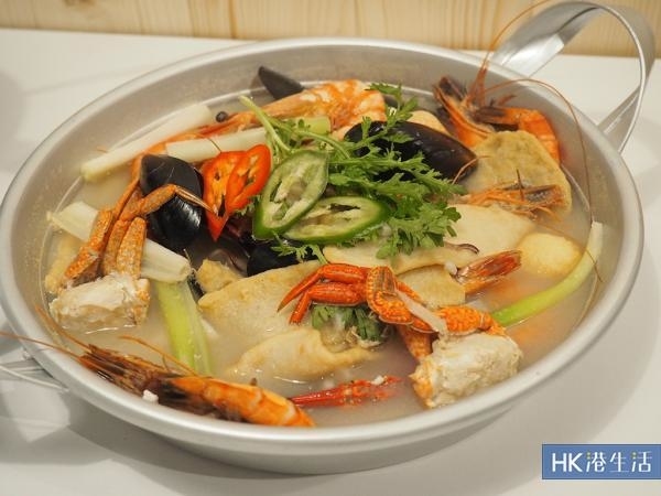 三重芝士炸雞山！首爾弘大人氣店登陸尖沙咀