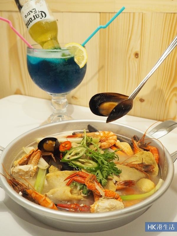 三重芝士炸雞山！首爾弘大人氣店登陸尖沙咀