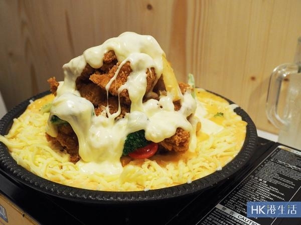 三重芝士炸雞山！首爾弘大人氣店登陸尖沙咀