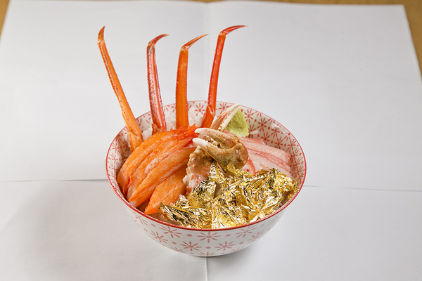 50％OFF 怒吃 浮誇金箔海鮮丼