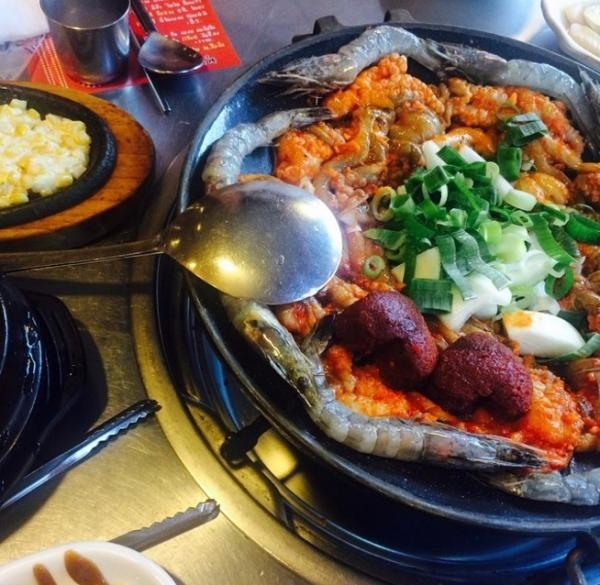 首爾宵夜新Check Point 無辣不歡的你絕不能錯過「辣炒章魚街」