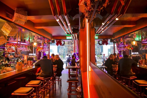 「智慧型」酒吧～中西 Cocktail  x 多國菜！