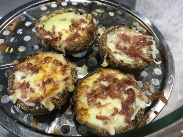 大大隻蟹黃湯包！2017花墟年宵小食精選