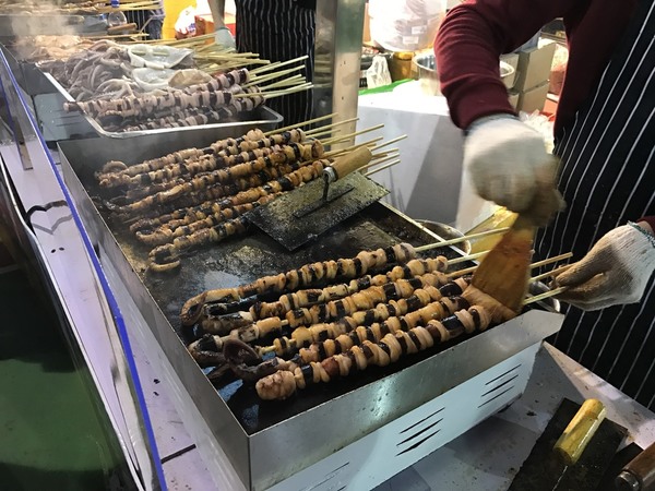 大大隻蟹黃湯包！2017花墟年宵小食精選