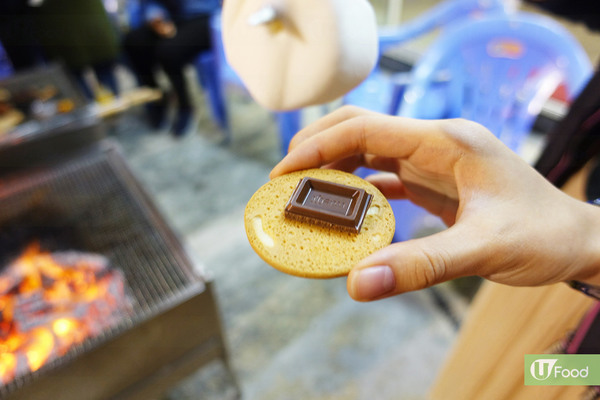 零技巧BBQ自製　熱溶綿花糖朱古力夾餅