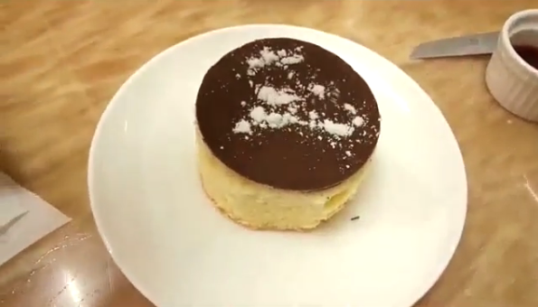 情人節小煮意~朱古力果醬流心小蛋糕!