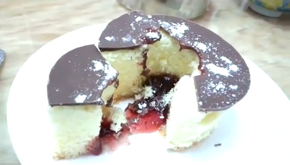 情人節小煮意~朱古力果醬流心小蛋糕!