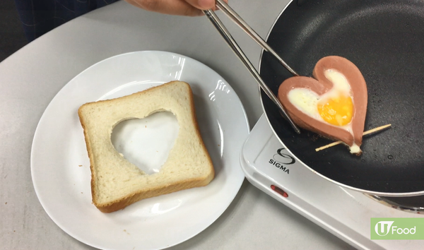 情人節甜蜜早餐～愛心腸蛋多士！