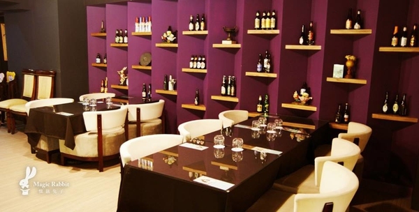 懷錶兔子搶做主角！台灣另類愛麗絲主題餐廳