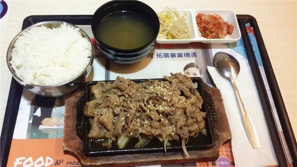 集6大風味菜式!觀塘工廈過萬呎Food Court