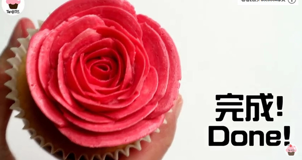 美女與野獸熱潮！自製玫瑰花蛋糕~