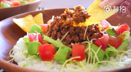 飽肚又健康！沖繩人氣塔可飯！