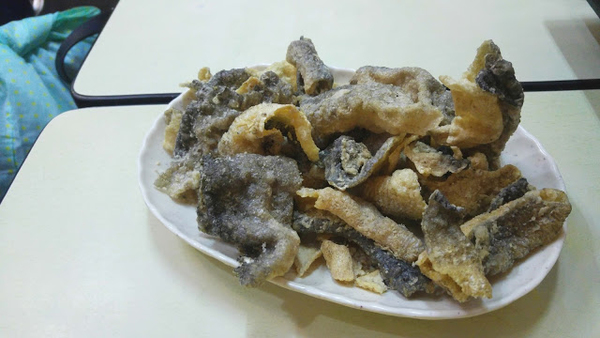 食鮮甜鮑魚、象拔蚌、蟶子 佐敦皮蛋粥底海鮮鍋小店