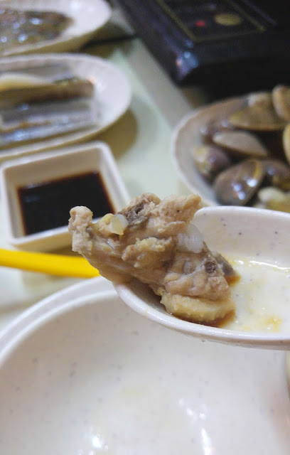 食鮮甜鮑魚、象拔蚌、蟶子　佐敦皮蛋粥底海鮮鍋小店