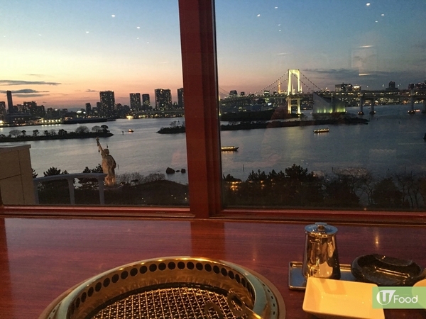 邊看夜景邊嘆燒肉～東京台場燒肉店！