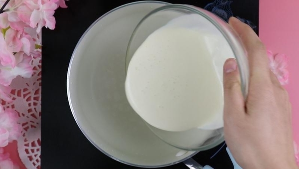 超夢幻~粉紅櫻花奶凍！