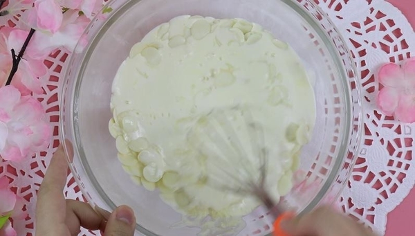 超夢幻~粉紅櫻花奶凍!