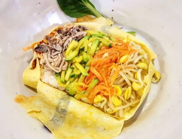 天然又美麗的田園料理～韓國鮮花蛋包拌飯！