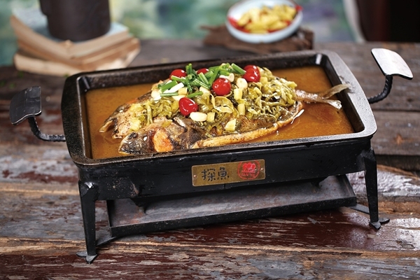 【探魚深圳】好夠辣！北上吃重慶烤全魚