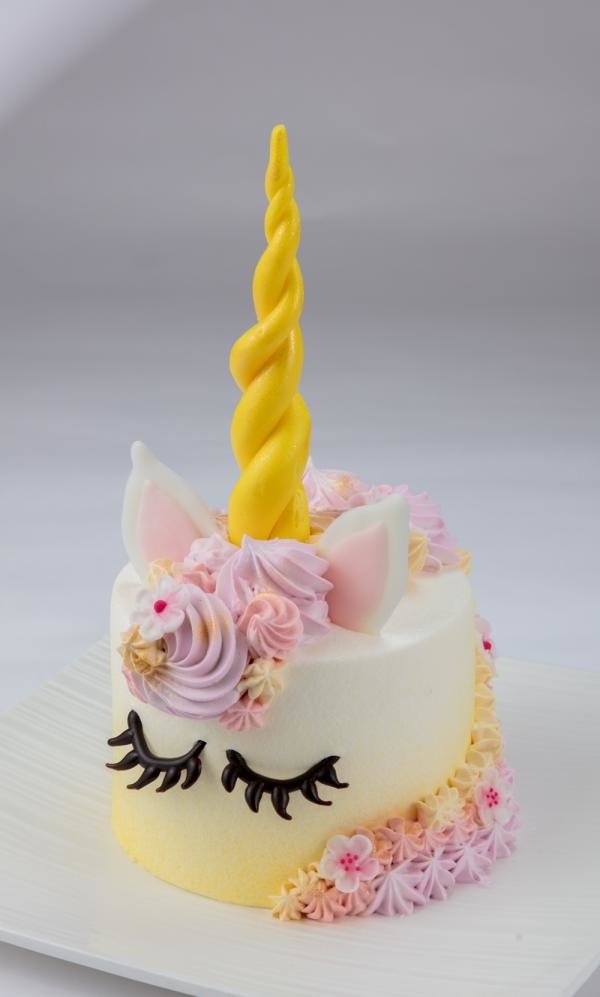 粉色獨角獸蛋糕登場！雪糕甜品店夢幻新品