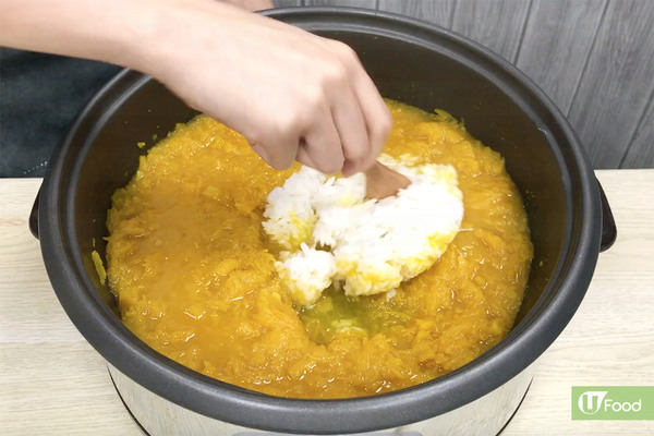 改善經期面青青！3步煲好補血排毒「南瓜粥」