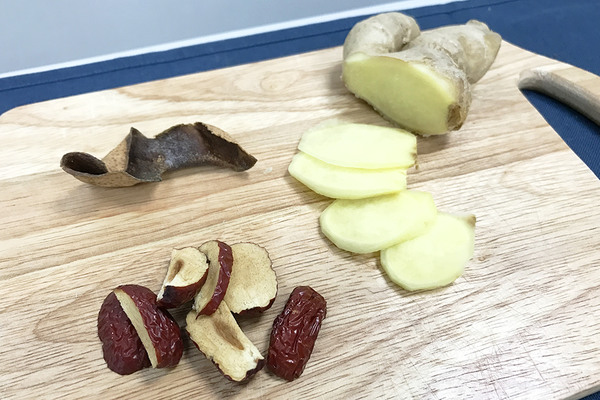 對付Office冷氣病！焗番杯「薑棗茶」唔再頭痛、作感冒