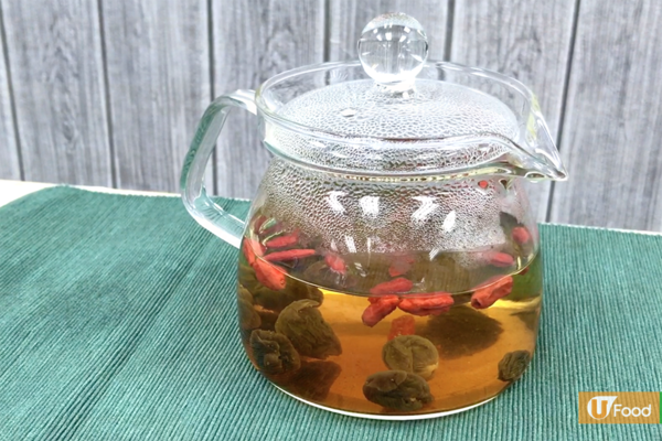 一掃失眠、惡夢！焗10分鐘寧神安睡「玫瑰花茶」