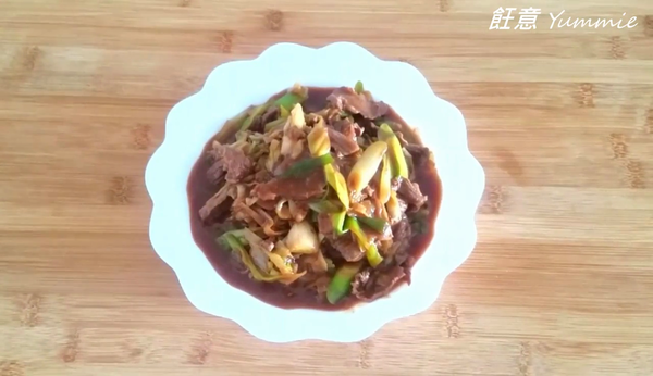 色香味俱全~京蔥炒牛肉食譜 
