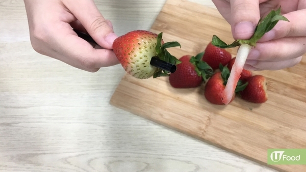 夏日新配搭！2款原粒士多啤梨甜食