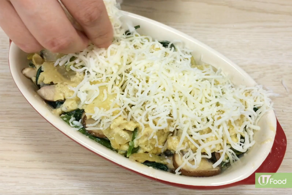 簡易無肉菜式！菠菜芝士蘑菇焗蛋