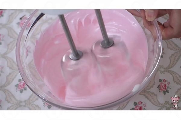 法式夢幻甜品！雙色漸層蛋白糖霜脆餅