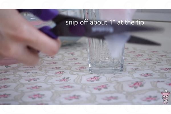 法式夢幻甜品！雙色漸層蛋白糖霜脆餅