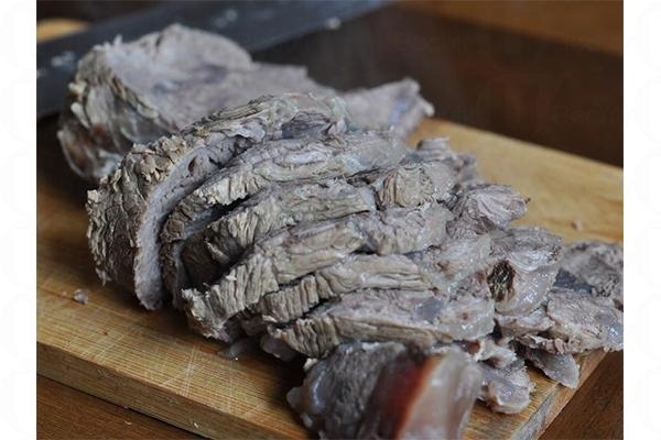  無味精濃郁湯頭！自家製越南牛肉河粉 