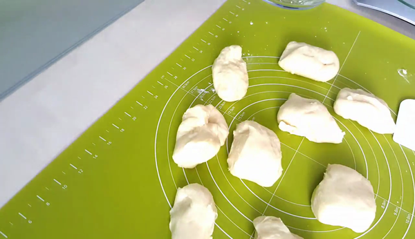 天天新鮮熱辣出爐！鬆軟牛奶麵包食譜