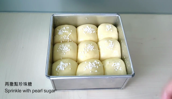 天天新鮮熱辣出爐！鬆軟牛奶麵包食譜