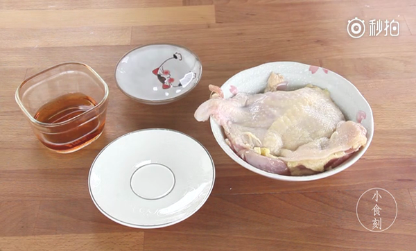 蔥香撲鼻!無骨蔥油雞食譜