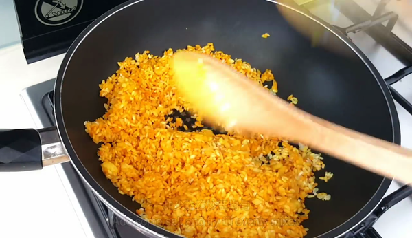 美味又健康！學做菠蘿黃薑飯