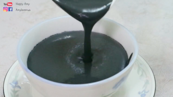 香濃幼滑 糖水經典芝麻糊