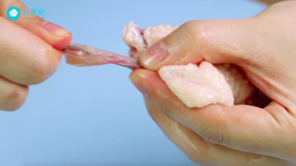 一把剪刀就搞掂 20秒完美去骨