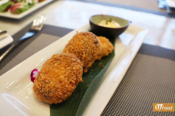  YOKU MOKU推任食卷蛋甜品　指定酒款任飲