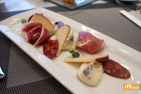  YOKU MOKU推任食卷蛋甜品　指定酒款任飲