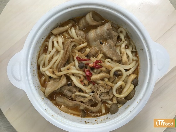 一煲搞掂！懶人首選沙嗲豬腩肉烏冬煲