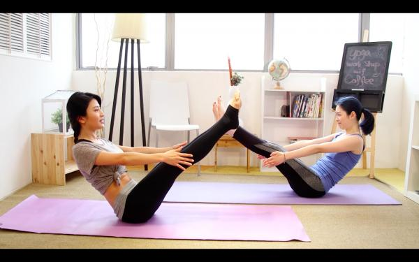 8分鐘爆汗練腹肌　4組動作甩走肚腩操馬甲線