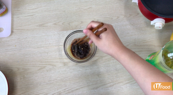 做宵夜一流！午餐肉炒即食麵