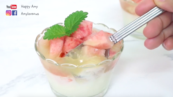 滑捋捋多果肉  香甜白桃奶凍