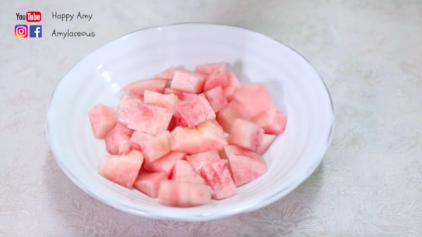 滑捋捋多果肉  香甜白桃奶凍