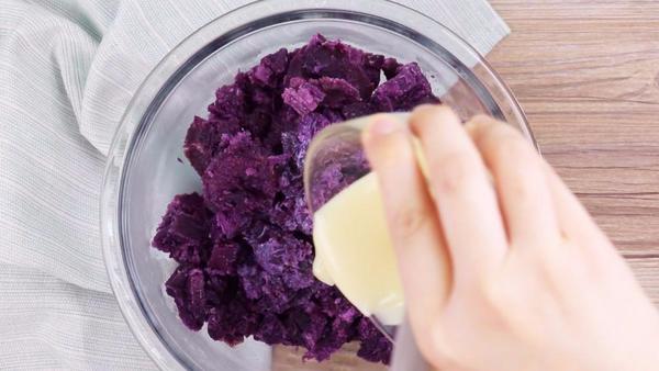 暖笠笠派對小食 焗棉花糖紫薯批