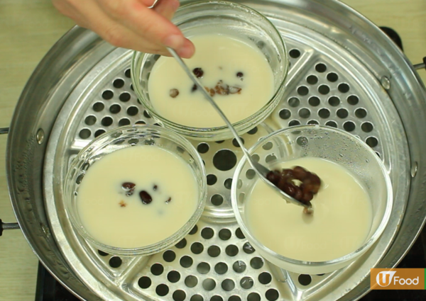 自製香港懷舊小食！古法紅豆砵仔糕