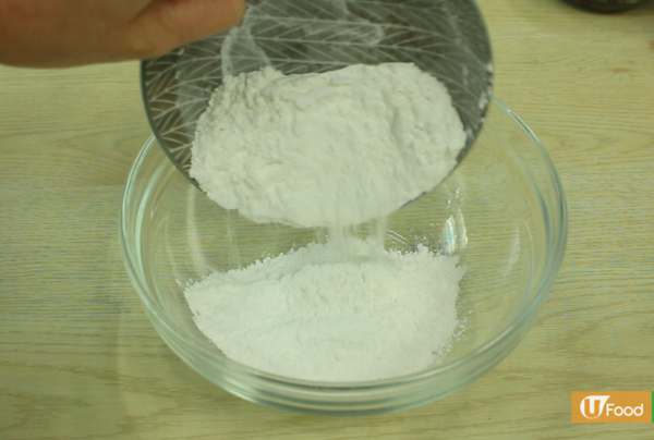 自製香港懷舊小食！古法紅豆砵仔糕